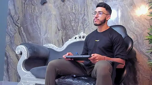 Liam Kleiin online show from February 4, 2025, 11:38 am