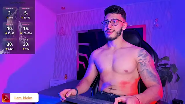Liam Kleiin online show from December 1, 2025, 11:37 am