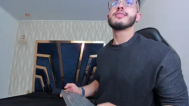 Liam Kleiin online show from February 15, 2026, 8:27 pm