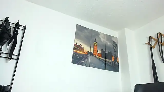 JuanBlade online show from November 12, 2025, 3:01 pm