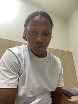 kellya  online show from March 1, 2025, 4:37 am