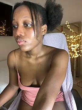 kellya  online show from January 14, 2026, 11:53 pm