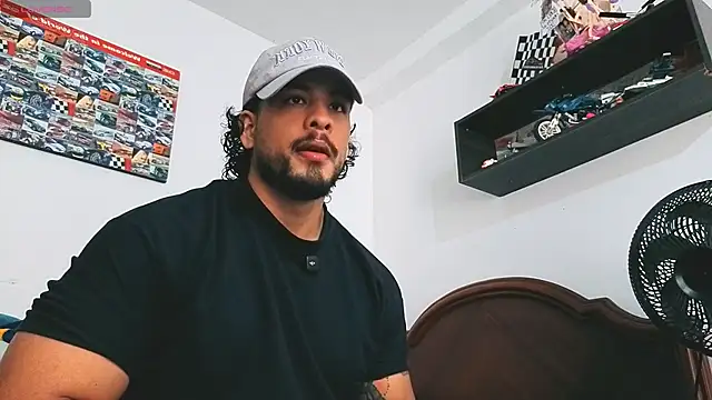 Snapshot of SilvaBranko chatting on February 10, 2026, 2:32 pm SilvaBranko online show from February 10, 2026, 2:32 pm