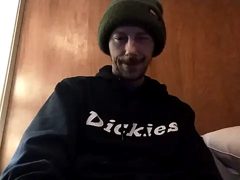 elmerfuddin87 online show from December 3, 2025, 3:47 am