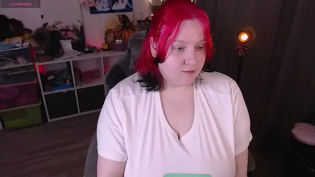 lissamuff online show from February 26, 2025, 7:31 am