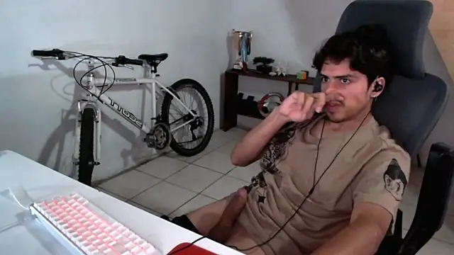 Thieves9 online show from October 2, 2025, 6:48 pm