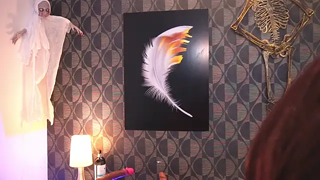 Snapshot of SharomRoss chatting on October 31, 2025, 3:02 pm SharomRoss online show from October 31, 2025, 3:02 pm