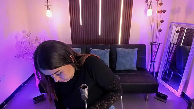 ArianaBaker online show from January 7, 2026, 2:19 pm