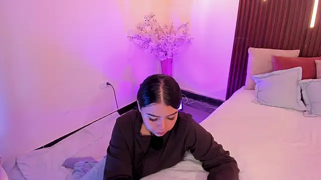 ArianaBaker online show from February 24, 2026, 1:53 pm