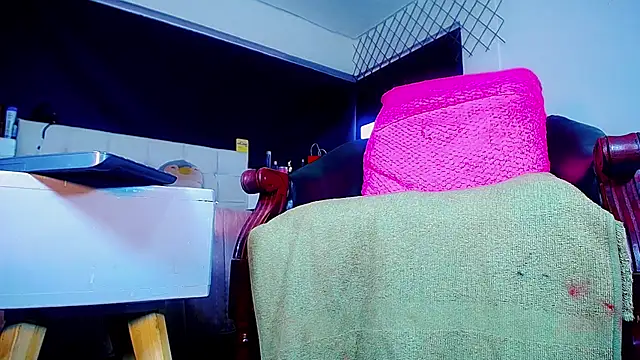 bellatrixx 69 online show from December 20, 2025, 11:39 am