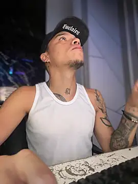 Osiiriis online show from February 25, 2025, 9:31 am