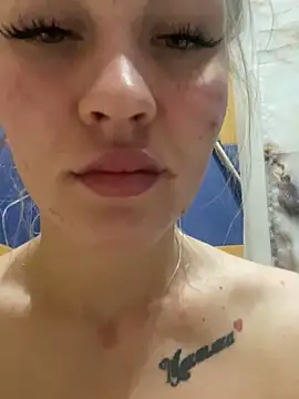 DreamGirl-777 online show from December 20, 2024, 6:45 pm