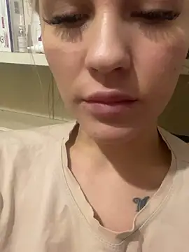 DreamGirl-777 online show from January 21, 2025, 1:00 pm