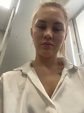 DreamGirl-777 online show from January 23, 2025, 10:11 am