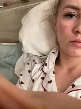 DreamGirl-777 online show from February 22, 2025, 11:24 am