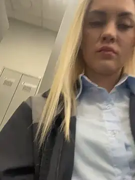 DreamGirl-777 online show from March 18, 2025, 4:15 am