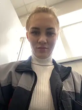 DreamGirl-777 online show from March 21, 2025, 8:06 am