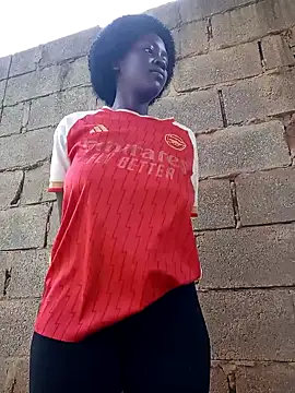 Snapshot of Swirly_blac chatting on November 23, 2025, 6:13 am Swirly blac online show from November 23, 2025, 6:13 am