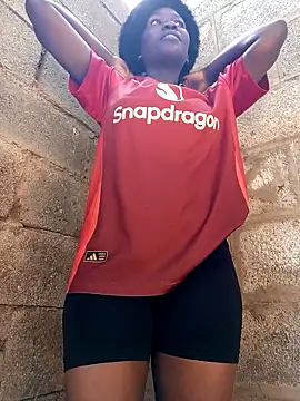 Snapshot of Swirly_blac chatting on November 24, 2025, 7:08 am Swirly blac online show from November 24, 2025, 7:08 am