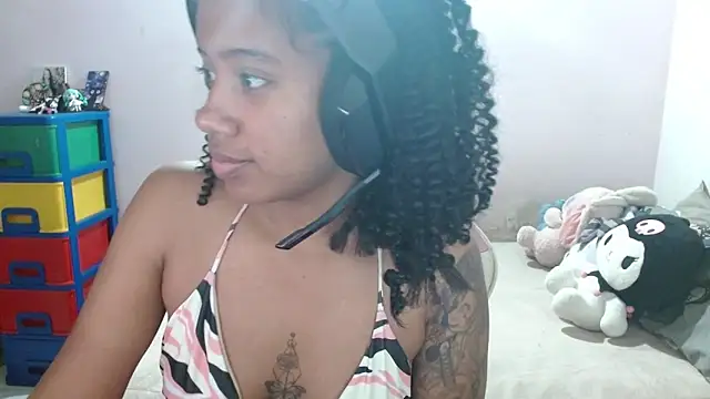 TiffanyRoouse online show from December 15, 2025, 12:04 am