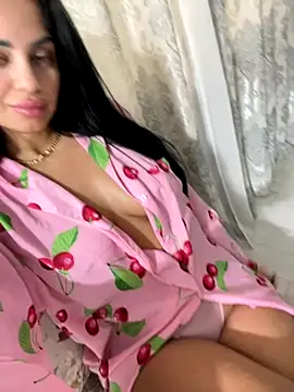  adelle online show from November 9, 2025, 10:02 am