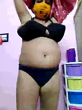 Snapshot of Kayra_34 chatting on February 1, 2025, 10:59 am Kayra 34 online show from February 1, 2025, 10:59 am