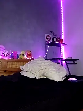 Snapshot of Khara_Mel chatting on February 13, 2025, 8:06 am Khara Mel online show from February 13, 2025, 8:06 am