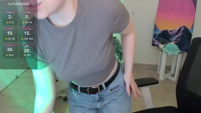 Florence meow online show from March 25, 2026, 8:42 am