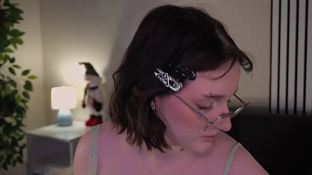 ELLIEJAY online show from November 29, 2025, 5:32 am