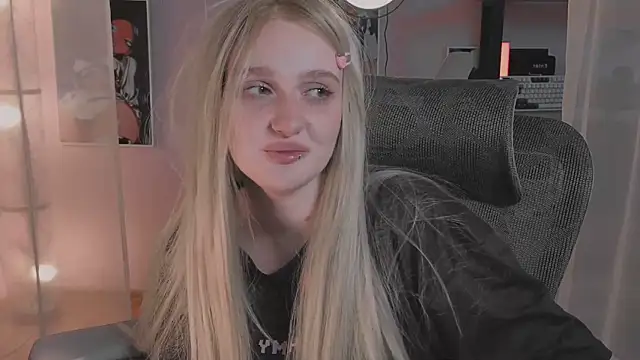 Snapshot of ELLIEJAY chatting on May 24, 2026, 5:34 am ELLIEJAY online show from May 24, 2026, 5:34 am