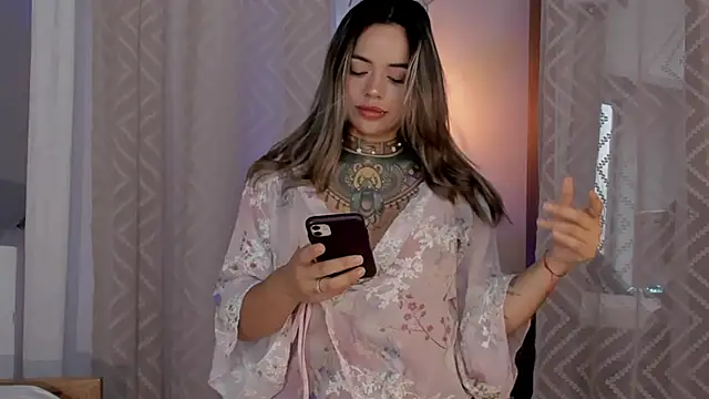 yandracelisofficial online show from December 20, 2024, 10:22 pm