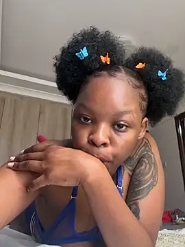 SexxyLunar online show from November 13, 2025, 6:34 am