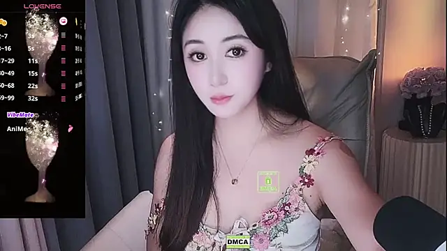 Snapshot of Liiniie-Lovers chatting on November 8, 2025, 12:22 am Liiniie-Lovers online show from November 8, 2025, 12:22 am