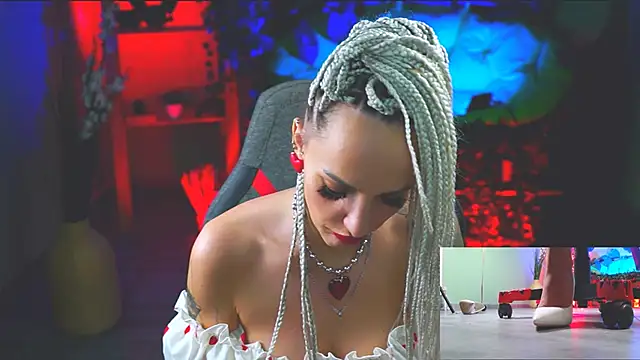 Snapshot of MonicaMaxwel chatting on February 14, 2025, 9:10 pm MonicaMaxwel online show from February 14, 2025, 9:10 pm