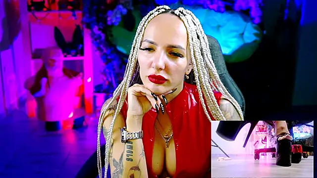 Snapshot of MonicaMaxwel chatting on November 14, 2025, 10:58 am MonicaMaxwel online show from November 14, 2025, 10:58 am