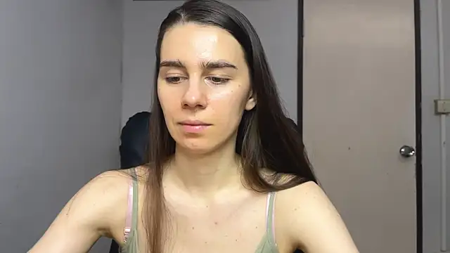 SassyJessi online show from November 1, 2025, 4:14 am