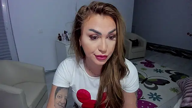 GlossyDiamondX online show from January 30, 2025, 4:58 am