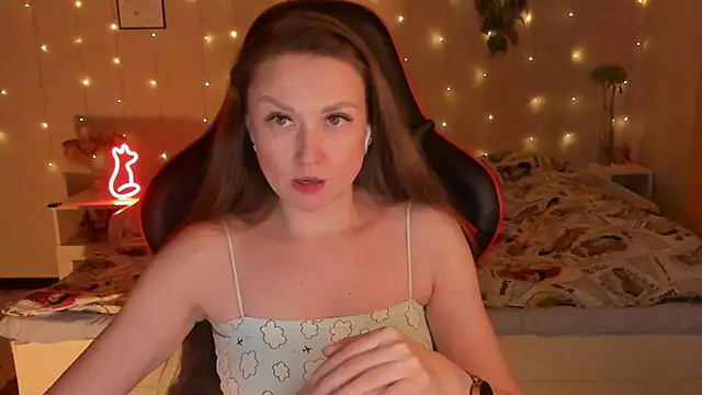 desperatehousewife   online show from March 26, 2026, 7:08 pm