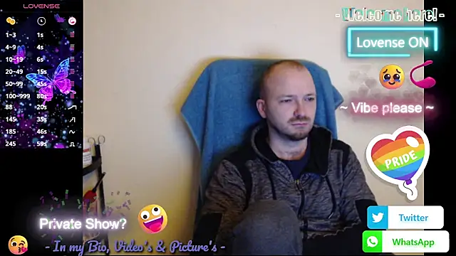 Snapshot of RealManHaveHairy chatting on February 11, 2026, 6:35 pm RealManHaveHairy online show from February 11, 2026, 6:35 pm