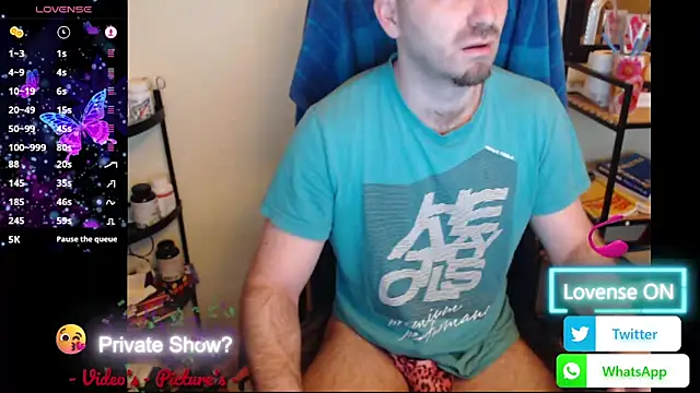 Snapshot of RealManHaveHairy chatting on April 4, 2026, 4:00 am RealManHaveHairy online show from April 4, 2026, 4:00 am