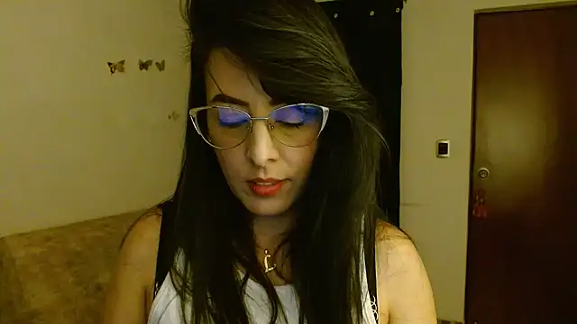 ella peck online show from June 9, 2026, 4:24 am