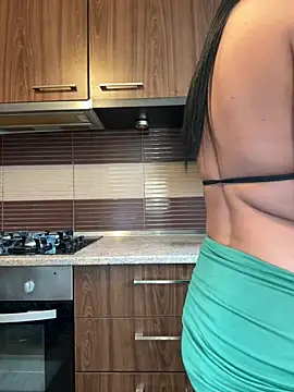 Snapshot of Hotmomcheckk_ chatting on March 12, 2025, 8:41 am Hotmomcheckk online show from March 12, 2025, 8:41 am