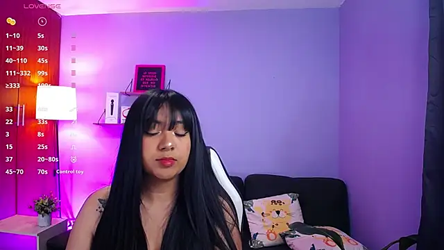 danny goddess online show from December 12, 2024, 3:32 am