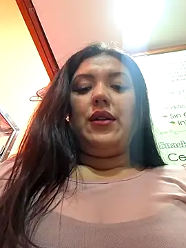 Sophie-hatter online show from April 21, 2026, 6:12 pm