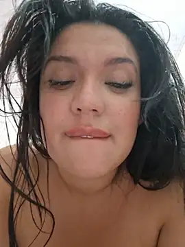 Sophie-hatter online show from July 7, 2026, 3:53 am
