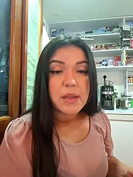 Sophie-hatter online show from July 27, 2026, 1:18 pm