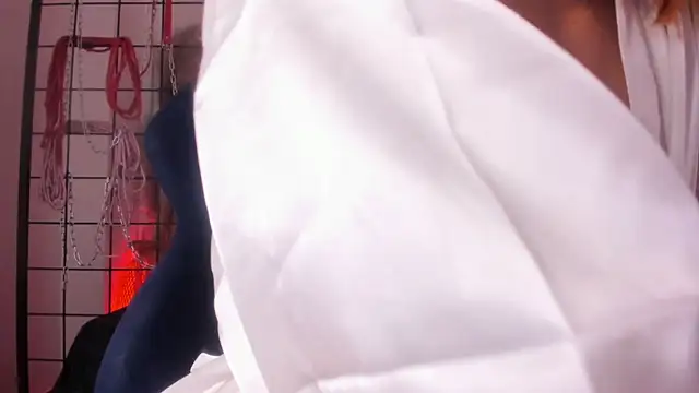 charrlotte quinn online show from February 19, 2025, 2:55 am