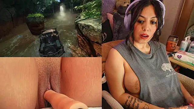 Snapshot of IndiaBlaze chatting on December 5, 2025, 2:42 am IndiaBlaze online show from December 5, 2025, 2:42 am