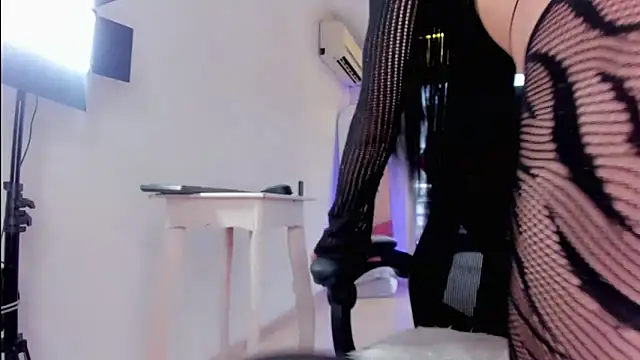 Snapshot of JEANNA_DREAMS chatting on June 9, 2026, 7:14 pm JEANNA DREAMS online show from June 9, 2026, 7:14 pm