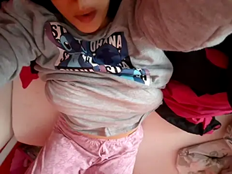 czruz online show from November 26, 2025, 9:43 am